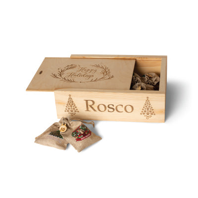 Personalized Advent Calendar for your Pet– 24 Burlap Bags in Engraved Box – Reusable Dog or Cat Christmas Countdown – Filled or Empty Option